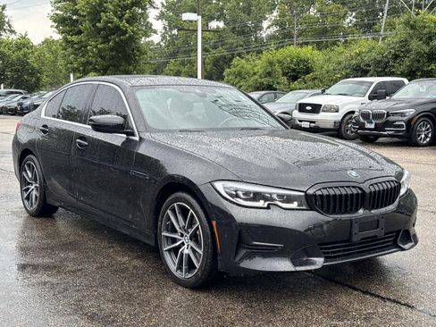 Used 2021 BMW 330i xDrive Sedan w/ Convenience Package AWD/4WD image 3