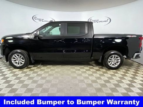 Used 2022 Chevrolet Silverado 1500 LT AWD/4WD image 3