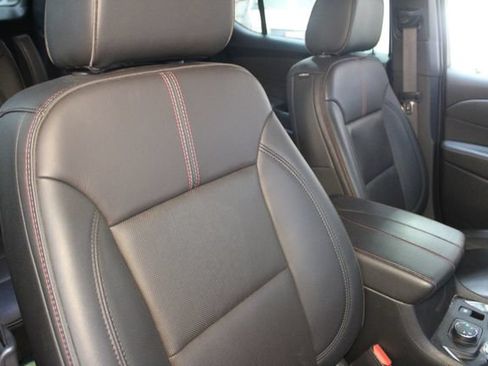 Used 2023 Chevrolet Traverse RS w/ LPO, Floor Liner Package AWD/4WD image 11