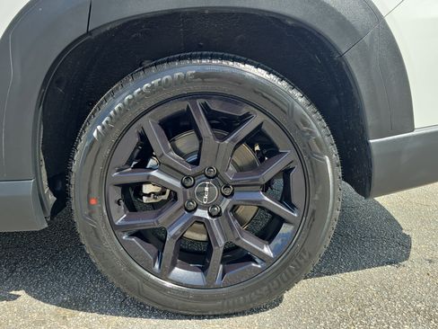 Used 2025 Honda Pilot Touring image 36