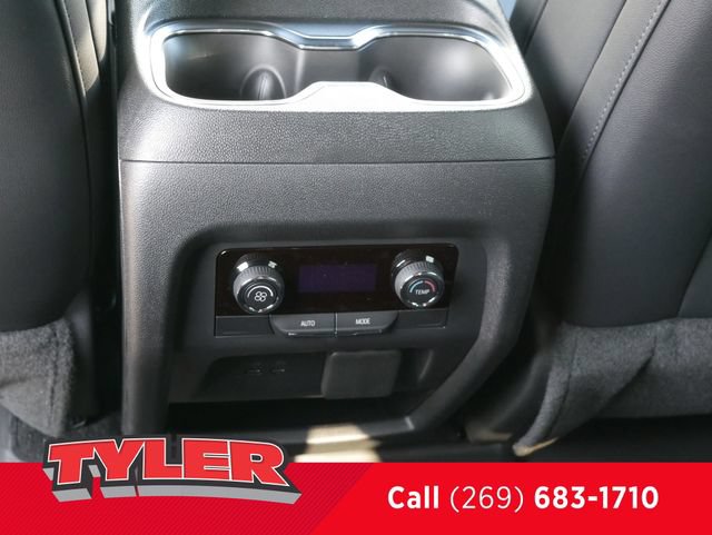 New 2027 Chevrolet Traverse LT w/ Driver Confidence Package AWD/4WD image 43
