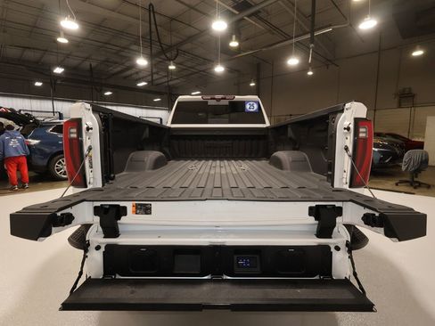 Certified 2025 GMC Sierra 3500 Denali Ultimate image 27