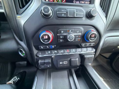 Used 2020 Chevrolet Silverado 2500 LTZ w/ LTZ Premium Package AWD/4WD image 20