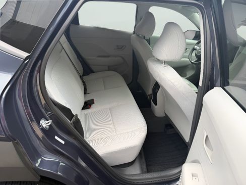 Used 2025 Hyundai Kona SEL FWD image 15