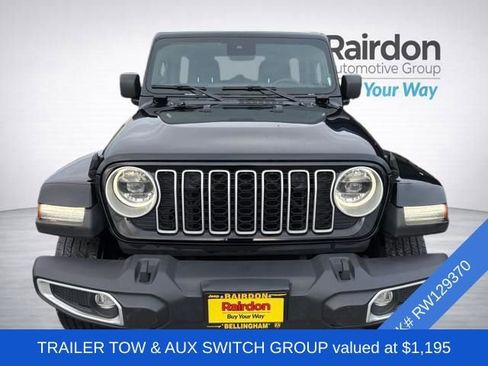 Used 2024 Jeep Wrangler Sahara image 2