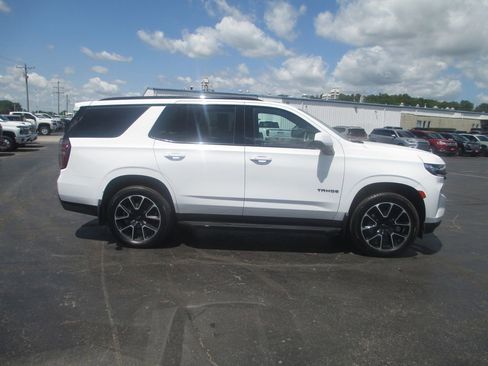 Used 2024 Chevrolet Tahoe RST w/ Luxury Package AWD/4WD image 5