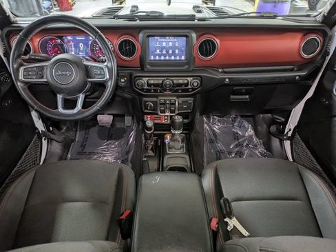 Used 2021 Jeep Wrangler Unlimited Rubicon w/ LED Lighting Group AWD/4WD image 15