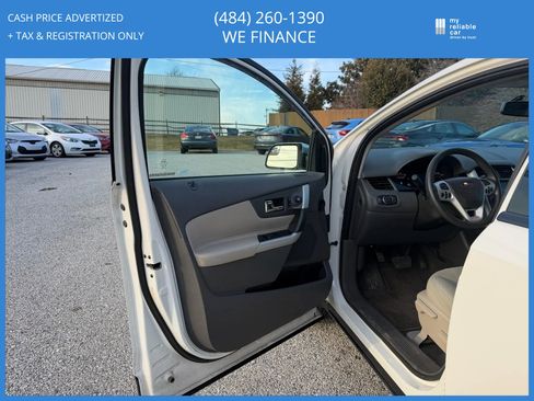 Used 2013 Ford Edge SE image 21