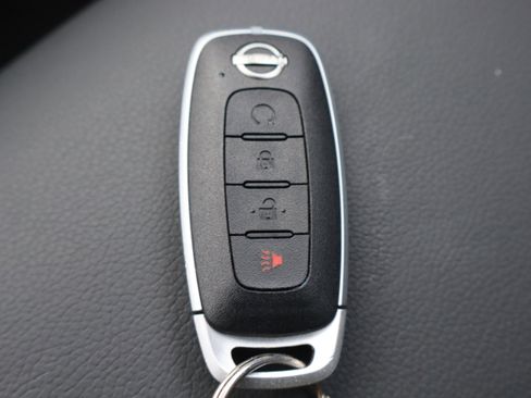 Used 2023 Nissan Kicks SR w/ SR Premium Package image 26