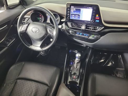 Used 2019 Toyota C-HR Limited FWD image 15