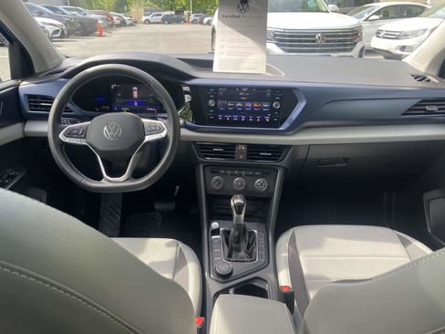 Certified 2022 Volkswagen Taos SE AWD/4WD image 20