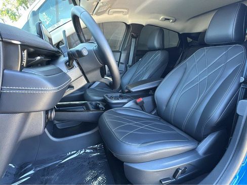 Used 2025 Ford Mustang Mach-E Select w/ Comfort Package Lite RWD image 8