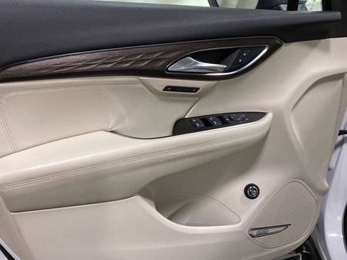 Used 2023 Buick Envision Avenir AWD/4WD image 28
