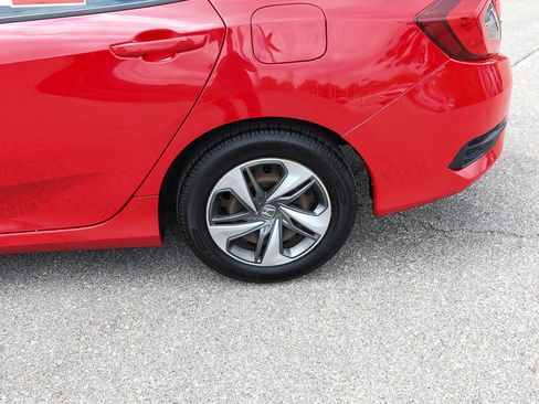 Used 2019 Honda Civic LX image 4