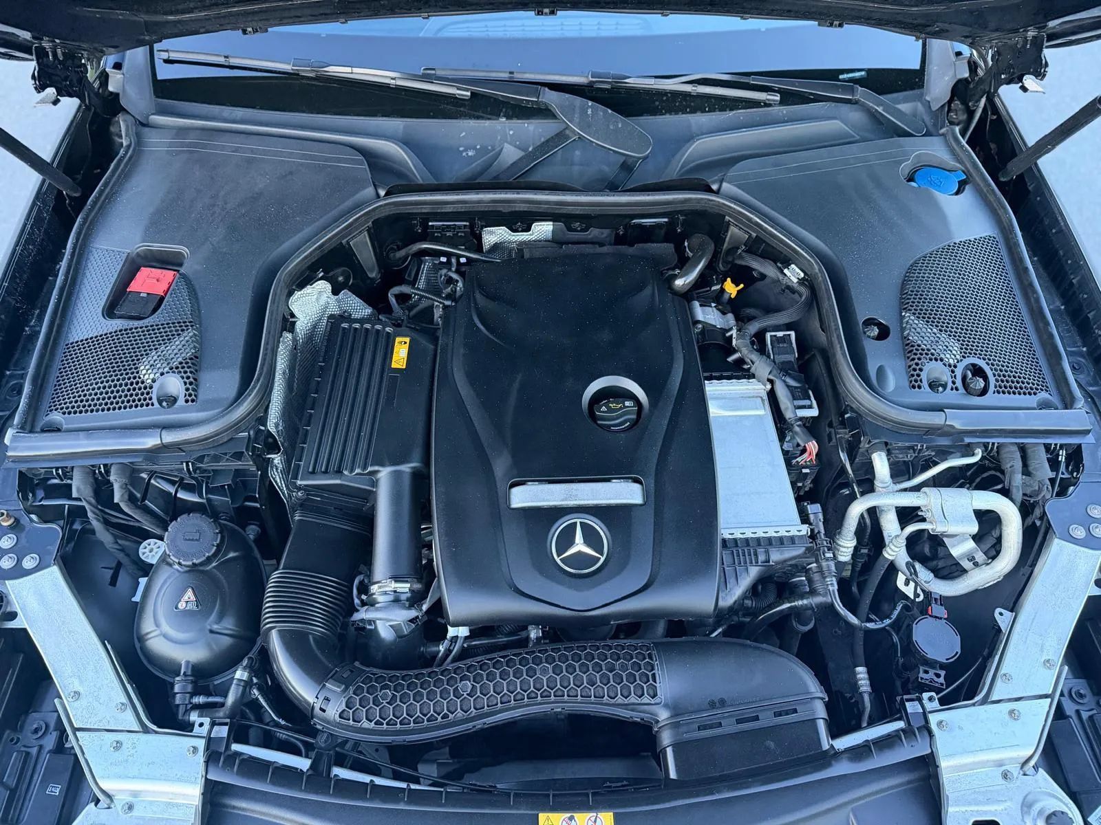 Used 2019 Mercedes-Benz E 300 4MATIC w/ Premium 1 Package image 32