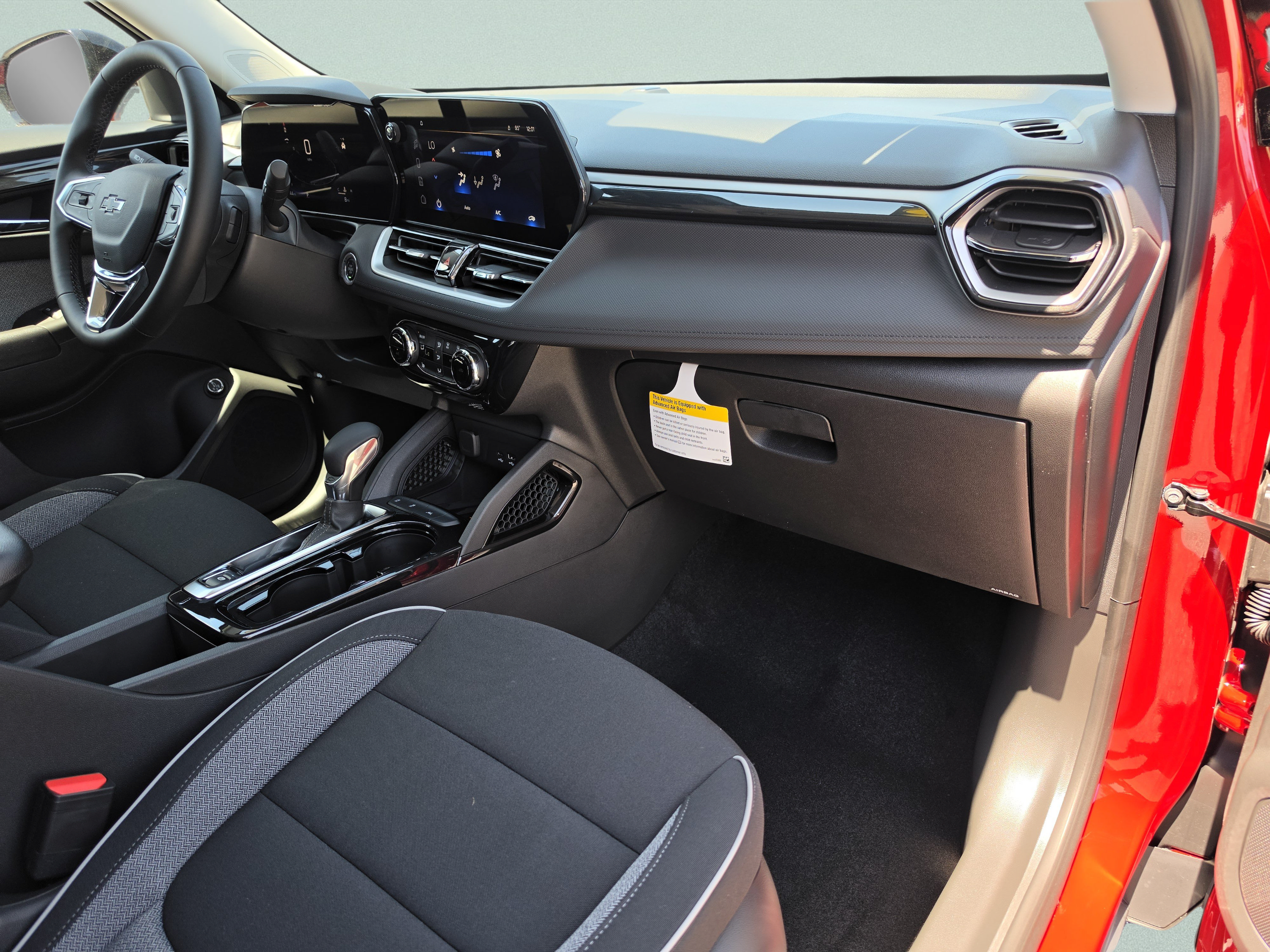 New 2026 Chevrolet TrailBlazer LT w/ Convenience Package FWD image 18