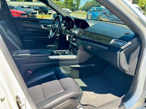 Used 2014 Mercedes-Benz E 350 4MATIC Sedan image 14