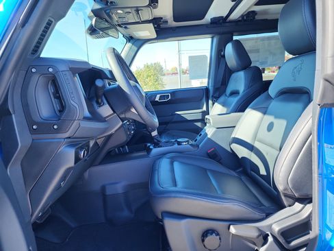 New 2025 Ford Bronco Badlands w/ Sasquatch Package AWD/4WD image 6
