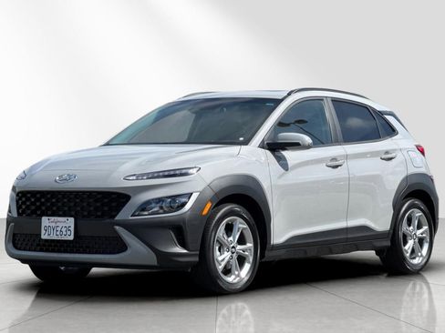 Certified 2023 Hyundai Kona SEL w/ Convenience Package FWD image 8