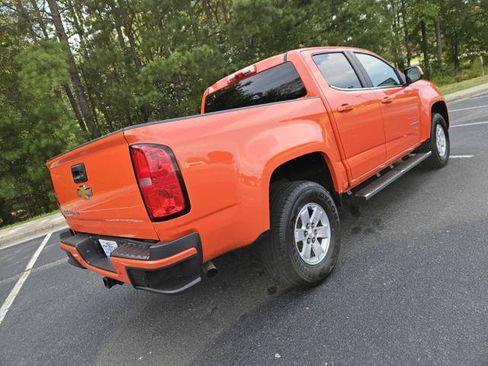 Used 2019 Chevrolet Colorado W/T w/ WT Convenience Package RWD image 5