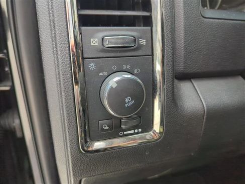 Used 2018 RAM 1500 Sport RWD image 24