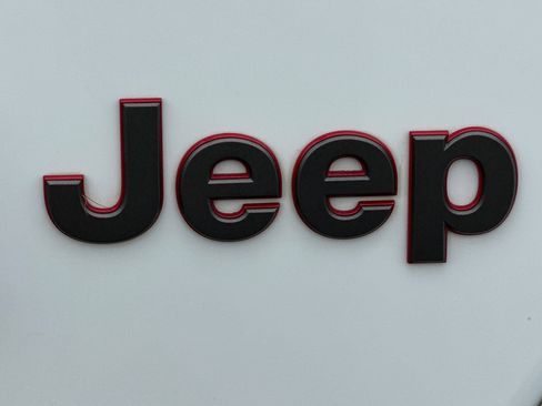 Used 2021 Jeep Gladiator Rubicon AWD/4WD image 38