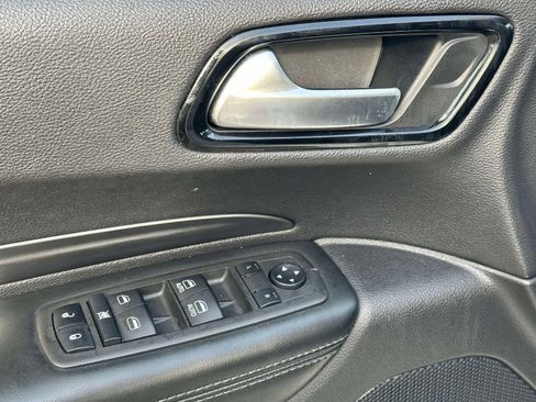 Used 2021 Dodge Durango SXT image 19