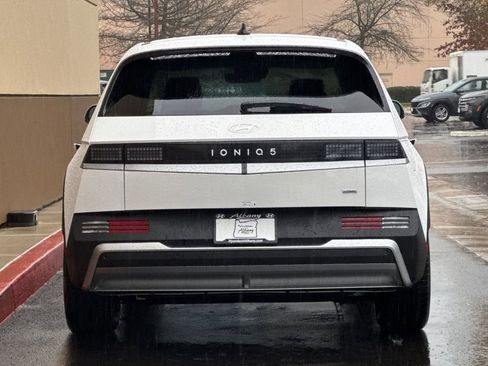 New 2026 Hyundai Ioniq 5 SEL image 6