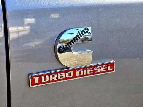 Used 2024 RAM 2500 Laramie image 17