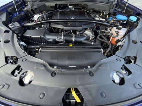 Used 2023 Maserati Grecale Modena image 34