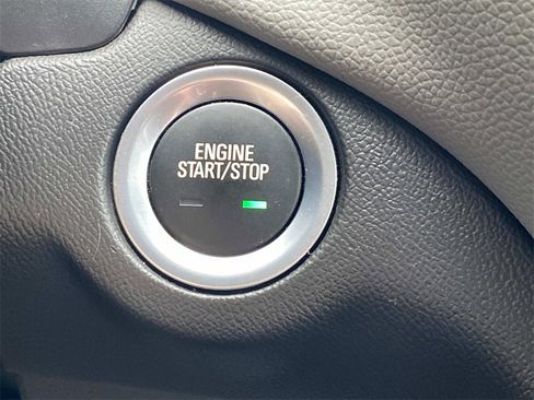 Used 2023 Chevrolet Equinox LT image 25