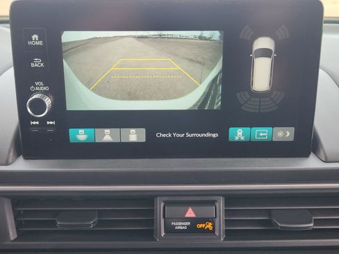 Certified 2024 Honda Pilot Touring image 22