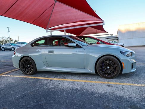 Used 2024 BMW M2 w/ Lighting Package image 7