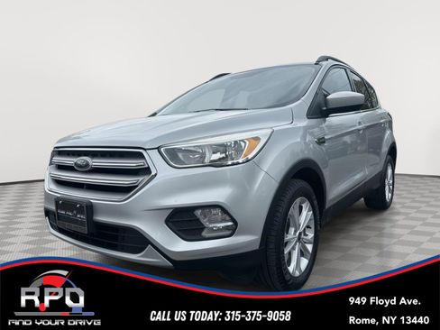 Used 2018 Ford Escape SE AWD/4WD image 1