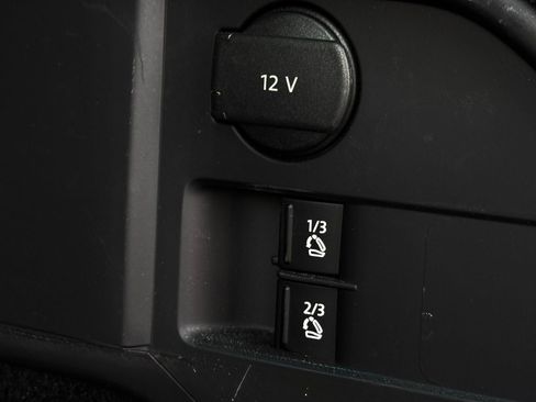 Used 2017 Volkswagen Touareg Wolfsburg Edition image 47