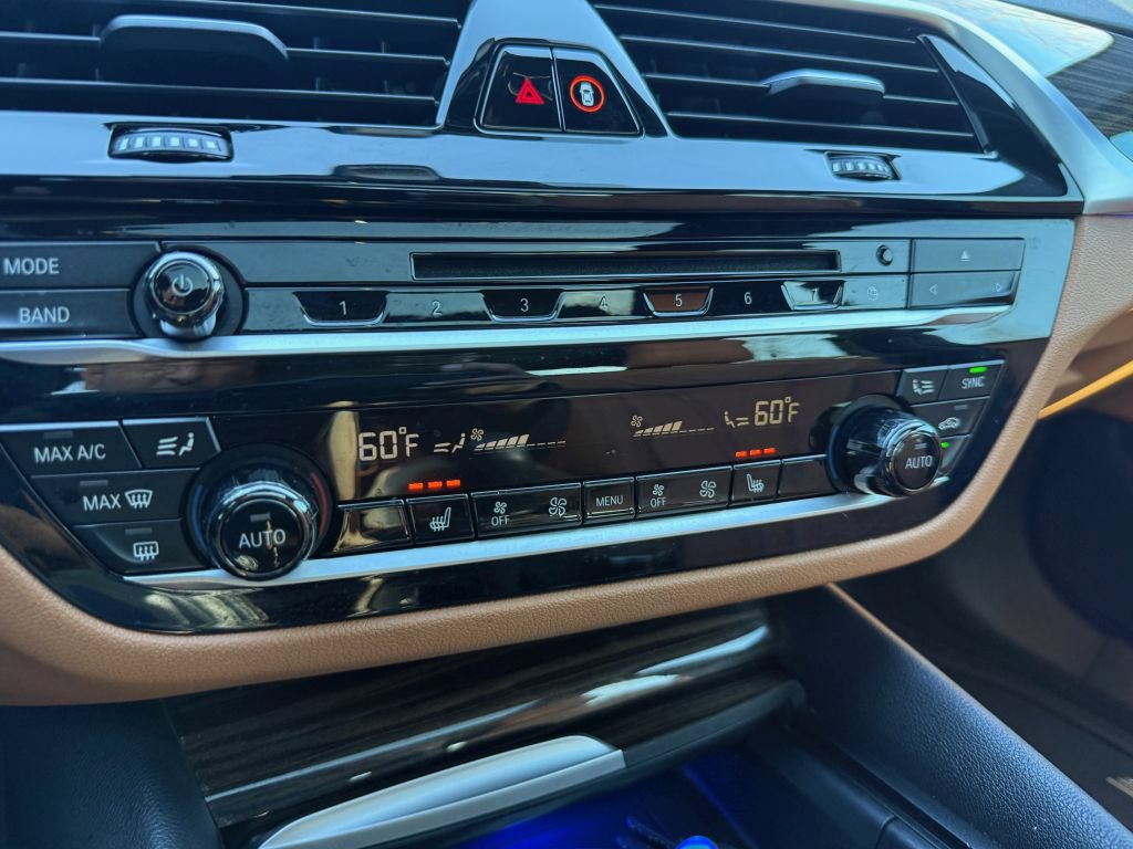 Used 2019 BMW 540i xDrive w/ Convenience Package AWD/4WD image 41