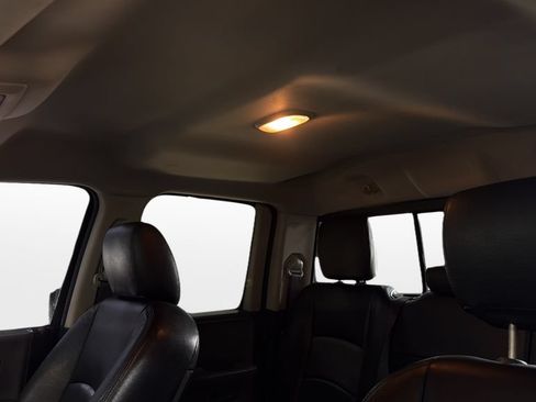 Used 2016 RAM 1500 Classic SLT AWD/4WD image 31