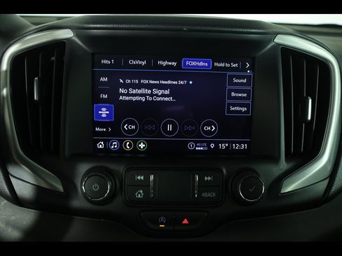 Used 2024 GMC Terrain SLT image 12