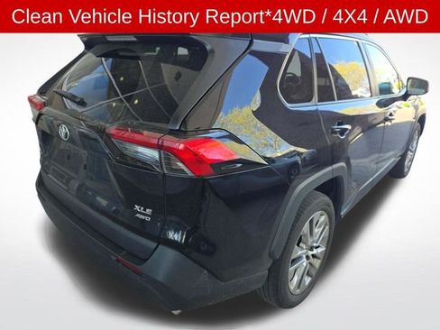 Used 2023 Toyota RAV4 XLE Premium image 3