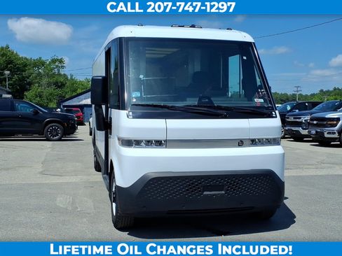 Used 2024 Chevrolet Brightdrop 600 w/ Commercial Equipment Package AWD/4WD image 2