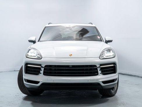 Used 2023 Porsche Cayenne image 11