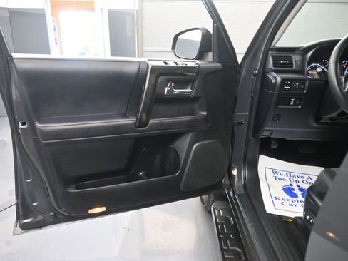 Used 2024 Toyota 4Runner TRD Off-Road image 10