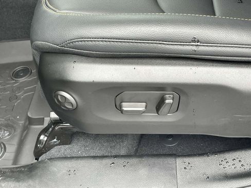 New 2025 Jeep Wrangler Sahara w/ Safety Group AWD/4WD image 25