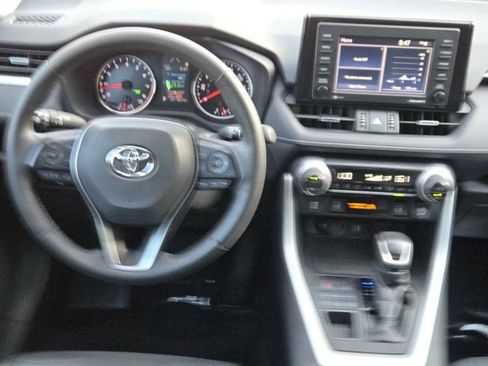 Used 2021 Toyota RAV4 XLE Premium AWD/4WD image 27