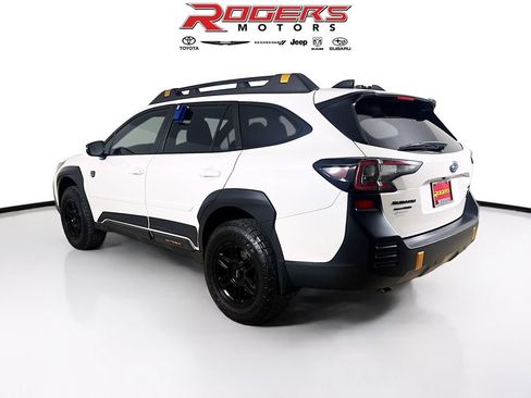 Used 2022 Subaru Outback Wilderness AWD/4WD image 6
