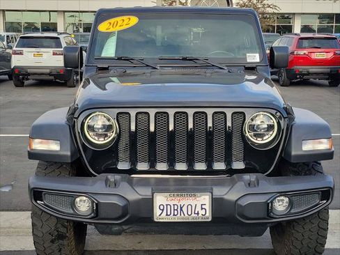 Certified 2022 Jeep Wrangler Sport AWD/4WD image 4