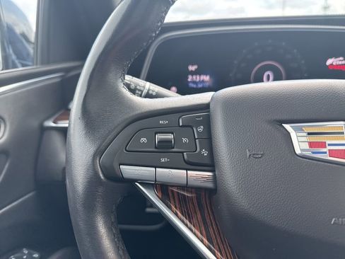 Used 2021 Cadillac Escalade Premium Luxury image 27