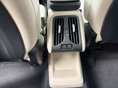 Certified 2025 BMW X1 xDrive28i w/ Convenience Package image 39