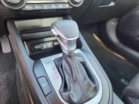 Used 2019 Kia Forte LXS image 21