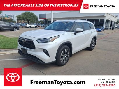 Used 2023 Toyota Highlander XLE